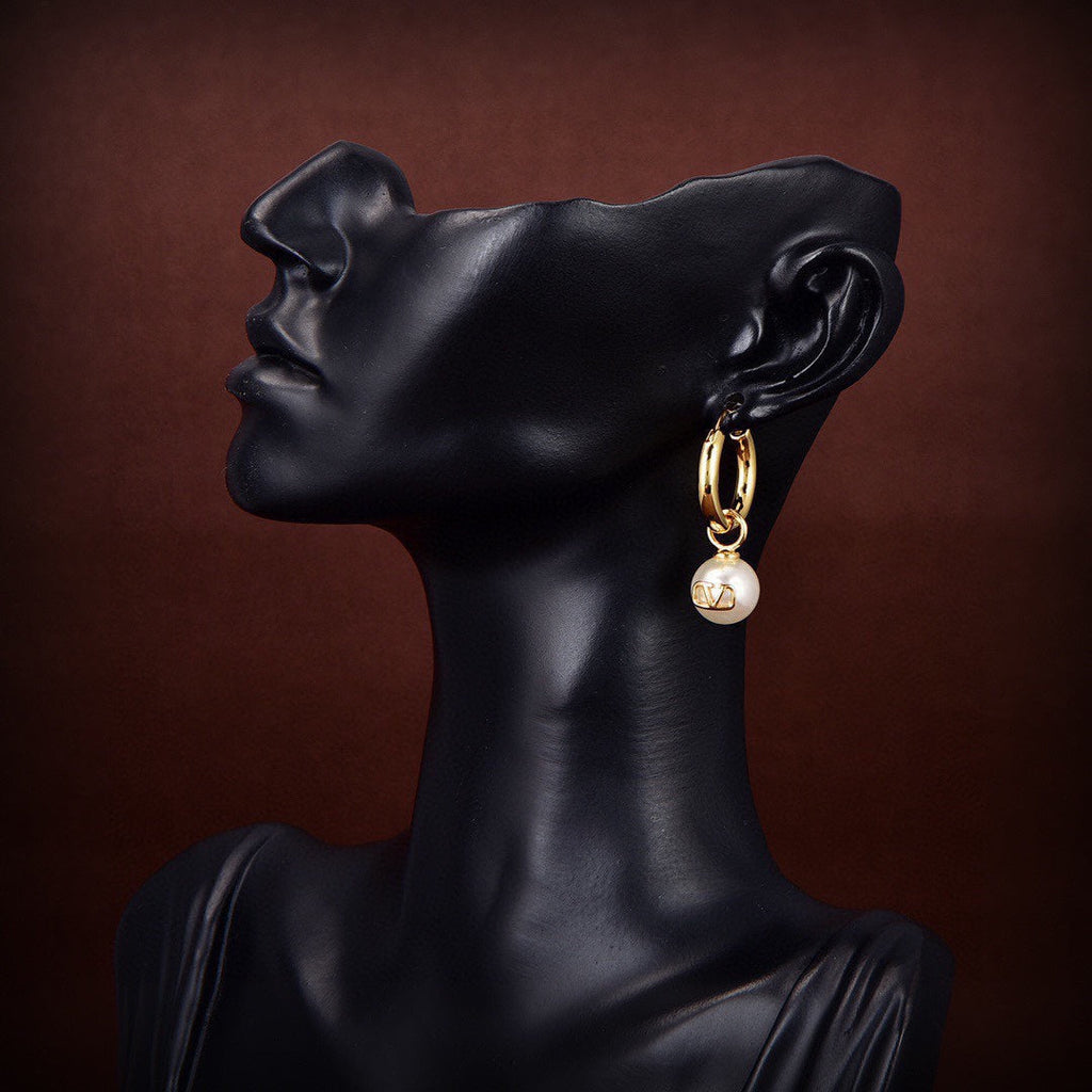 Valentino Pearl 18K Gold Earrings product image 7, provided for visual reference and product detail review