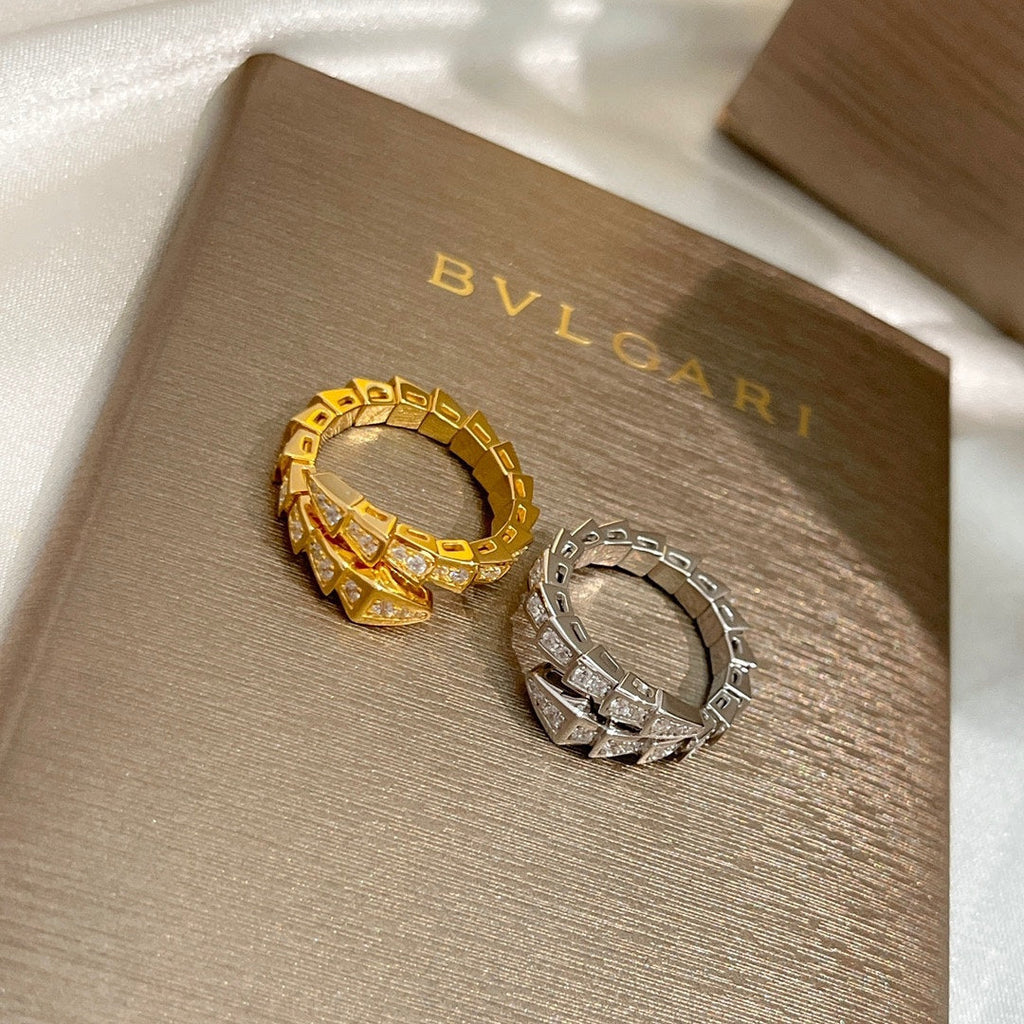 Bvlgari Serpenti Viper Pave Diamond 18K Gold Ring product image 9, provided for visual reference and product detail review