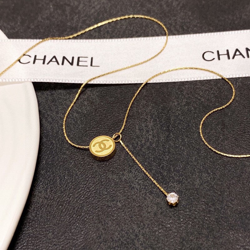 Chanel Gold 18K Gold Necklace product image 1, provided for visual reference and product detail review