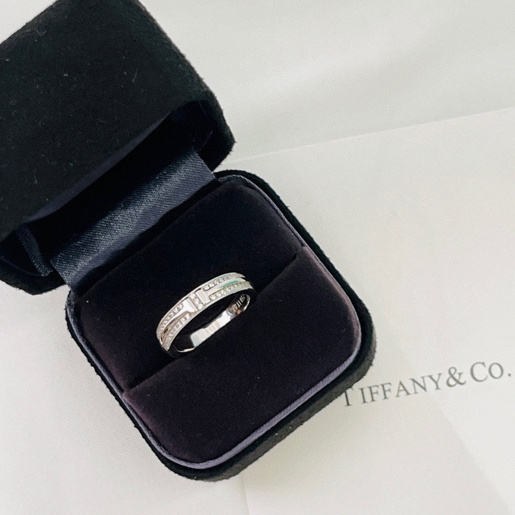 Tiffany Narrow Pave Diamond 18K Gold Ring product image 10, provided for visual reference and product detail review