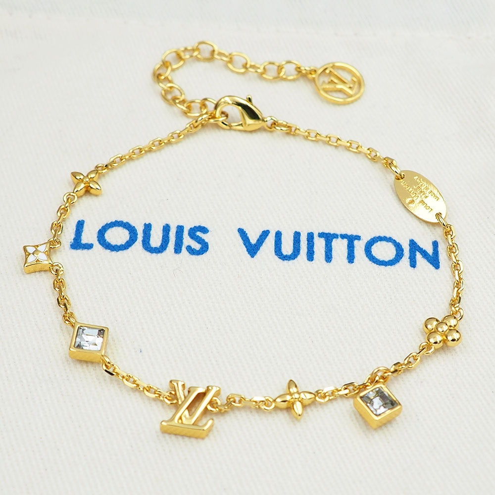 Louis Vuitton In The Sky 18K Gold Bracelet product image 11, provided for visual reference and product detail review