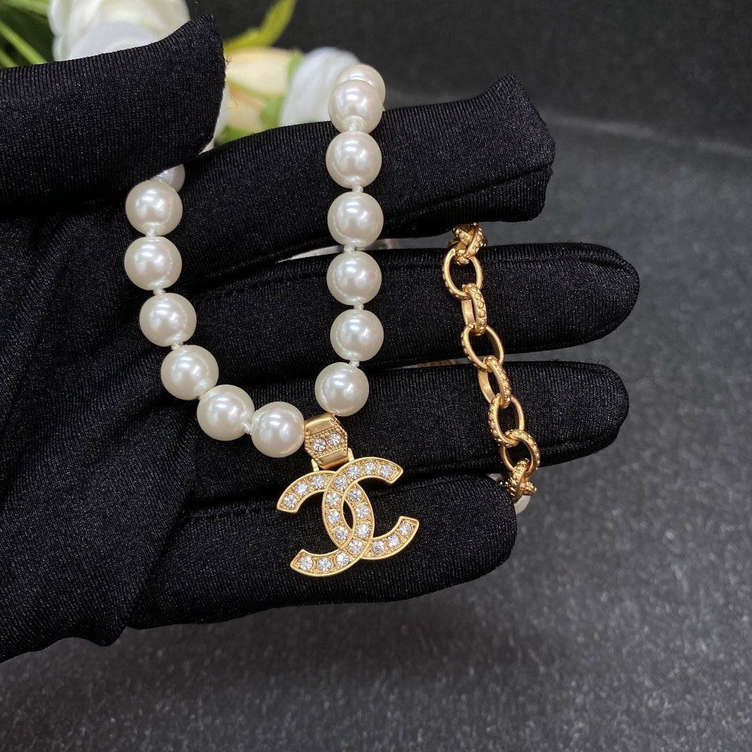 Chanel Pearl Chain 18K Gold Necklace product image 9, provided for visual reference and product detail review