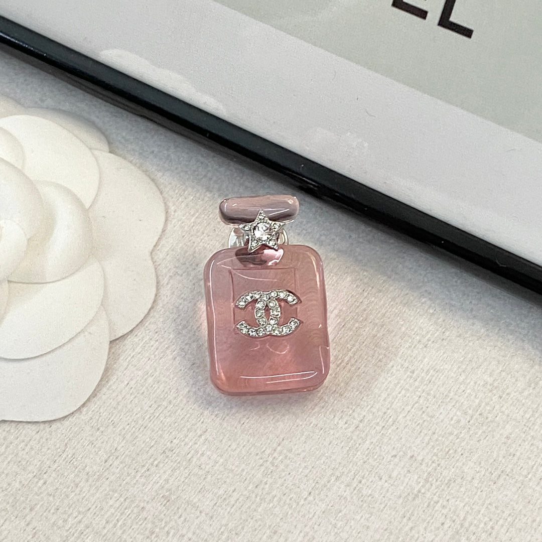 Chanel Perfume Color Bottle 18K Gold Brooch product image 20, provided for visual reference and product detail review