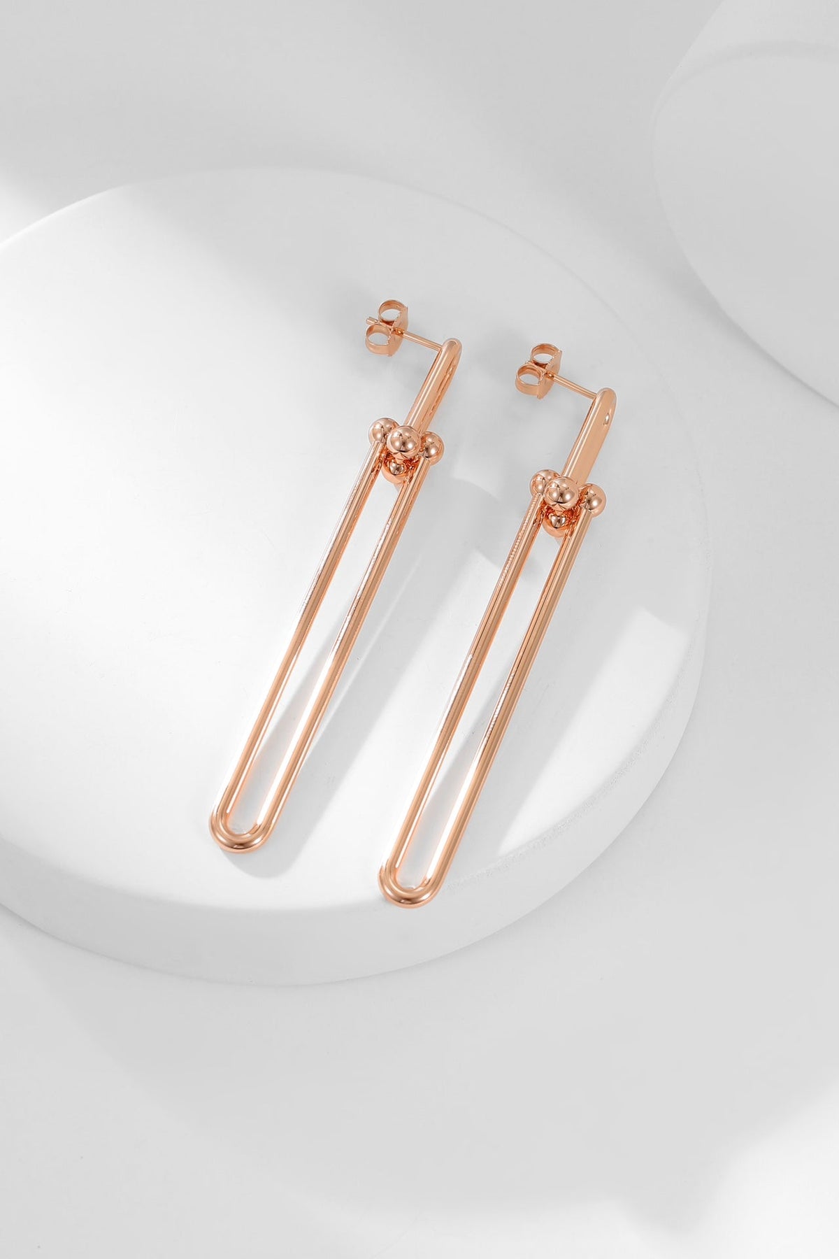 Tiffany HardWear Link 18K Gold Earrings product image 9, provided for visual reference and product detail review