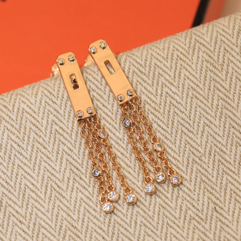 Hermes Diamond Kelly Gavroche 18K Gold Earrings product image 9, provided for visual reference and product detail review