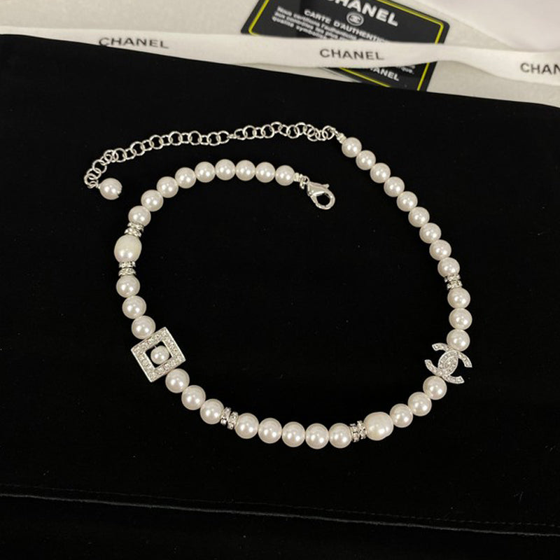 Chanel Pearl 18K Gold Necklace product image 1, provided for visual reference and product detail review