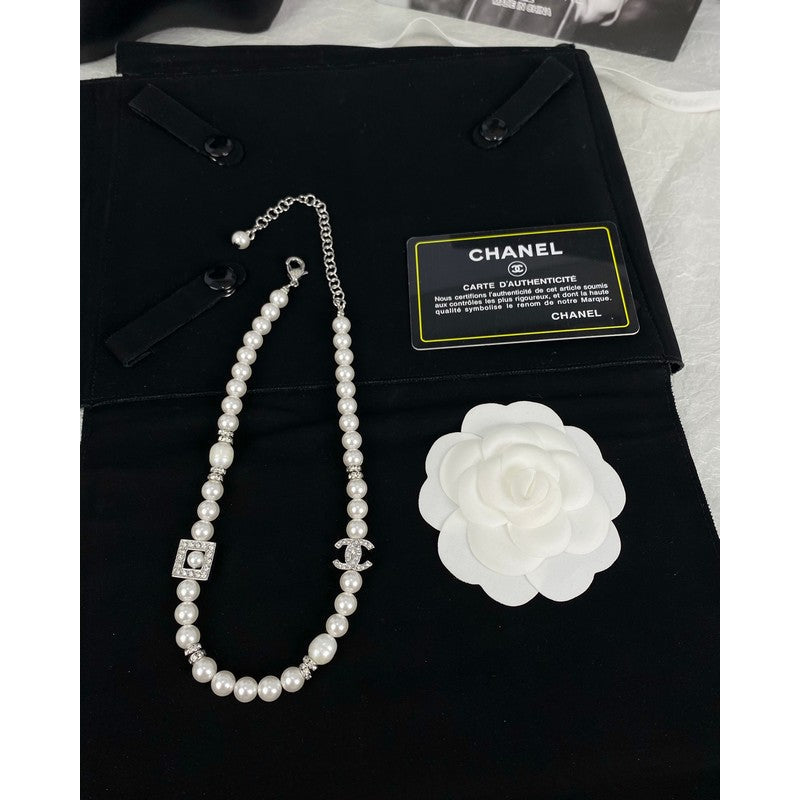 Chanel Pearl 18K Gold Necklace product image 9, provided for visual reference and product detail review