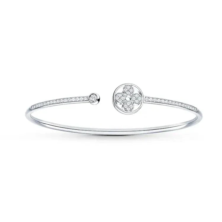 Louis Vuitton Idylle Blossom Twist 18K Gold Bracelet product image 1, provided for visual reference and product detail review