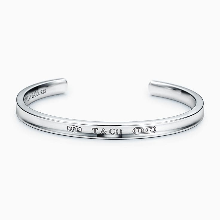 Tiffany 1837 Cuff 18K Gold Bracelet product image 1, provided for visual reference and product detail review